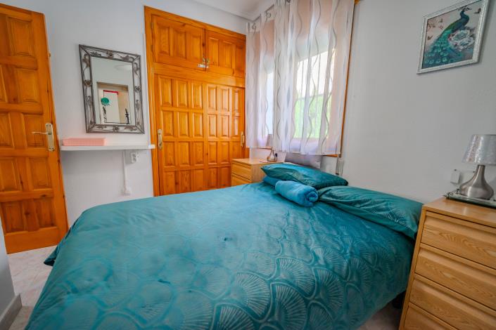 Image No.24-10 Bed Chalet for sale