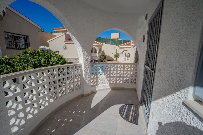 Image No.30-10 Bed Chalet for sale