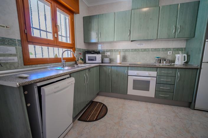 Image No.35-10 Bed Chalet for sale