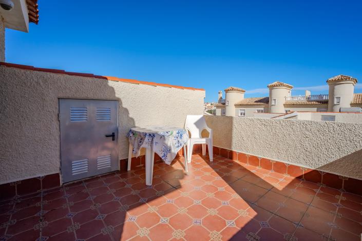 Image No.47-10 Bed Chalet for sale