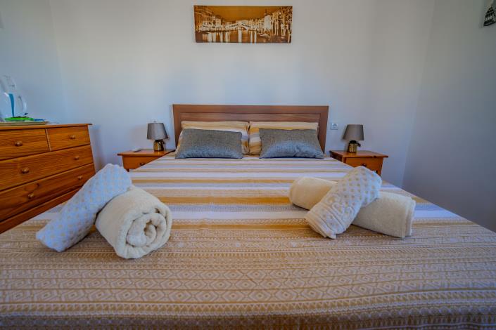 Image No.54-10 Bed Chalet for sale