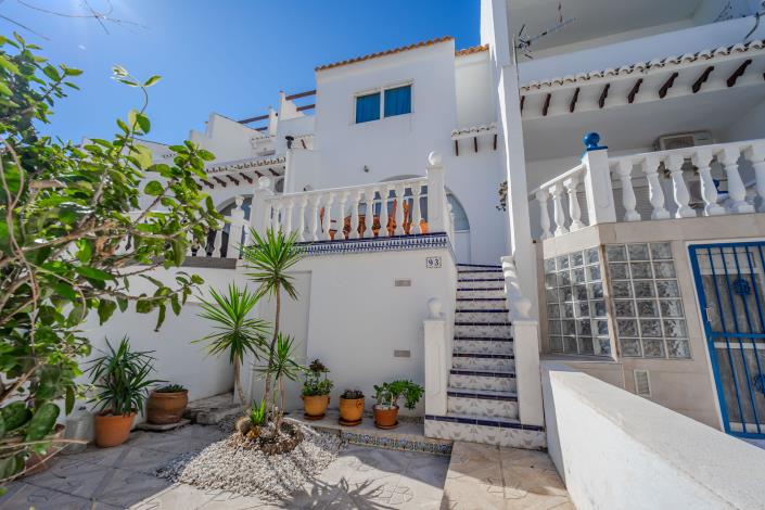 Image No.20-3 Bed Apartment for sale