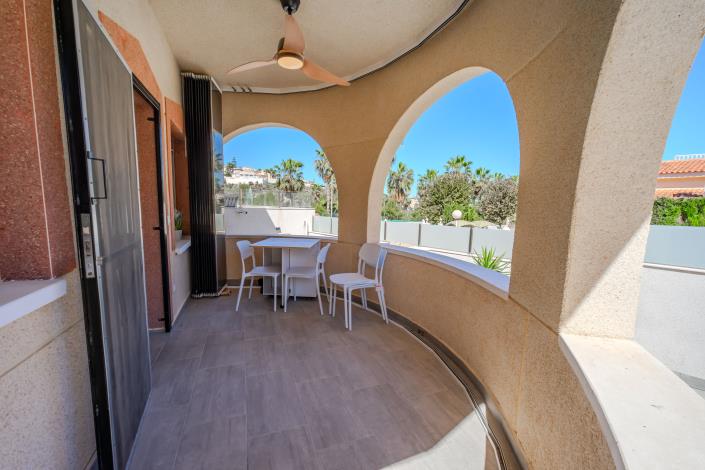 Image No.40-4 Bed Villa / Detached for sale