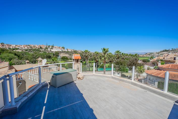 Image No.46-4 Bed Villa / Detached for sale