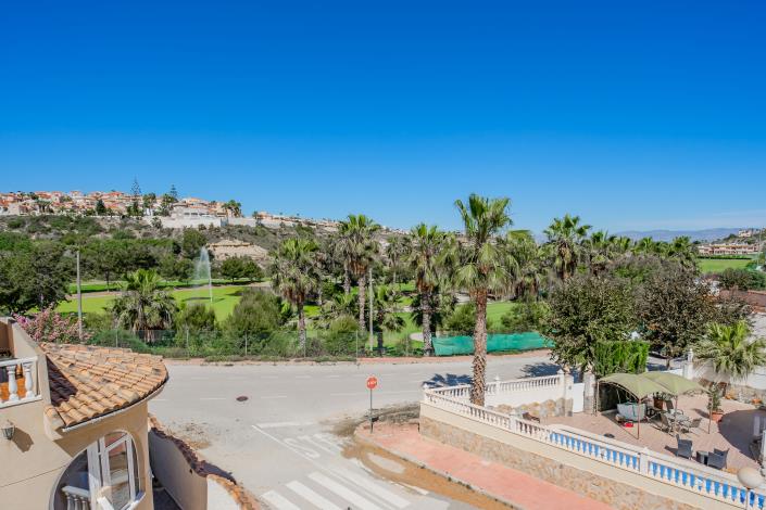 Image No.47-4 Bed Villa / Detached for sale