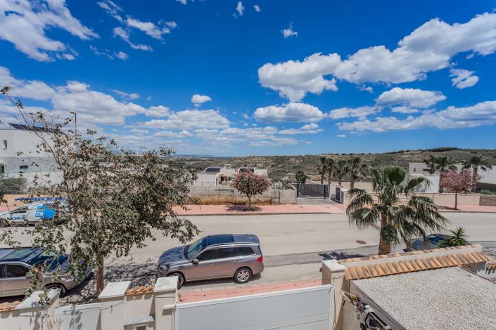 Image No.19-3 Bed Villa / Detached for sale