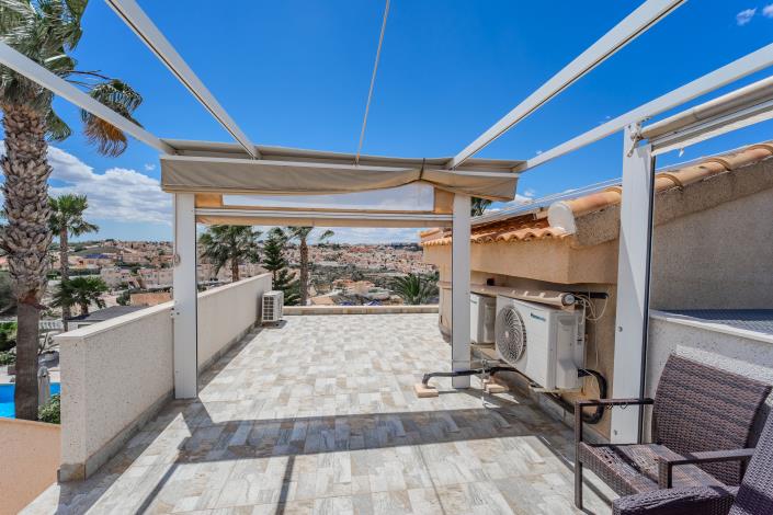 Image No.21-3 Bed Villa / Detached for sale