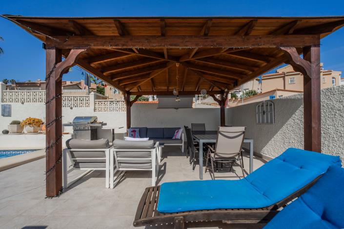 Image No.8-4 Bed Villa / Detached for sale