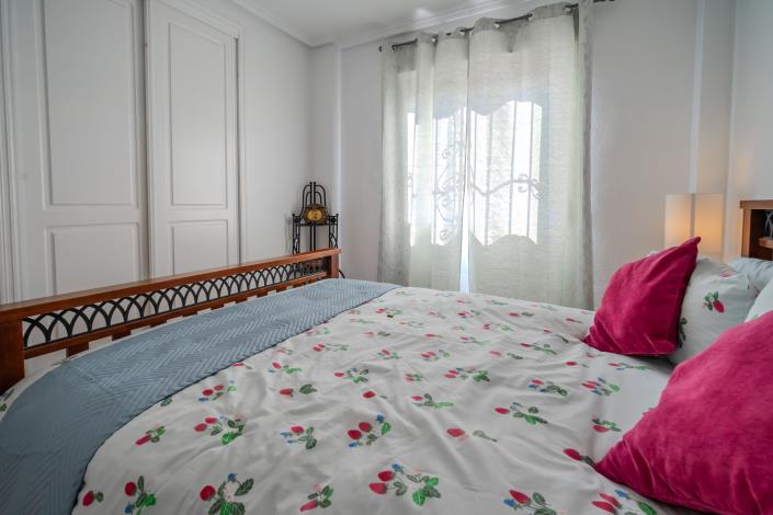 Image No.39-4 Bed Villa / Detached for sale