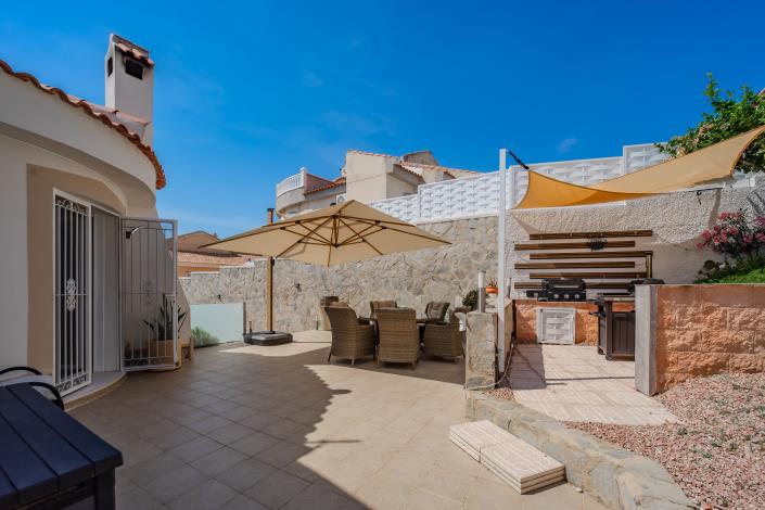 Image No.29-4 Bed Villa / Detached for sale