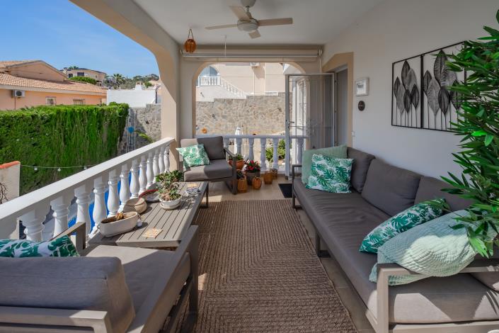 Image No.2-4 Bed Villa / Detached for sale
