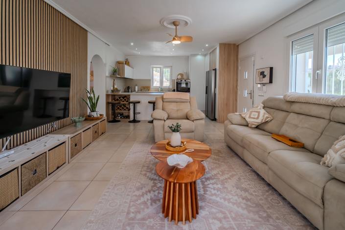 Image No.8-4 Bed Villa / Detached for sale