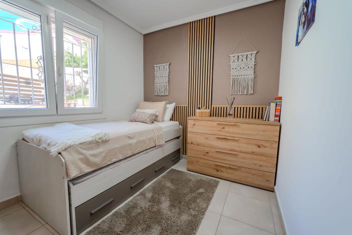 Image No.19-4 Bed Villa / Detached for sale
