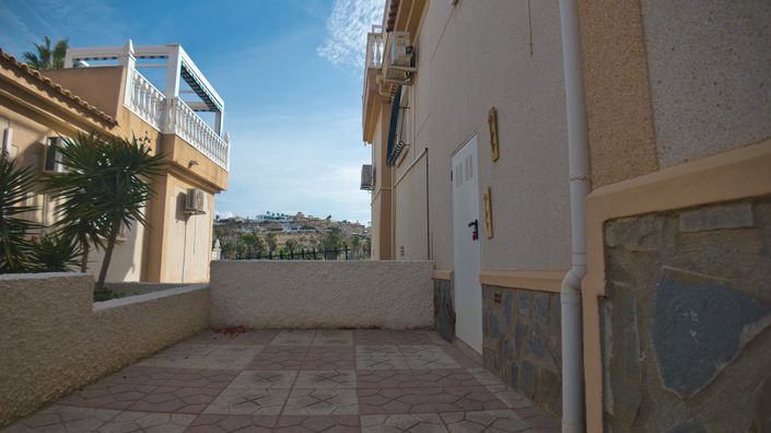 Image No.40-2 Bed Villa for sale