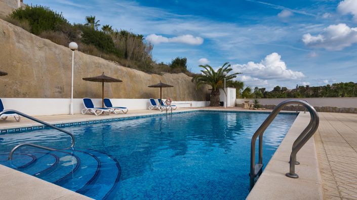 Image No.48-2 Bed Villa for sale