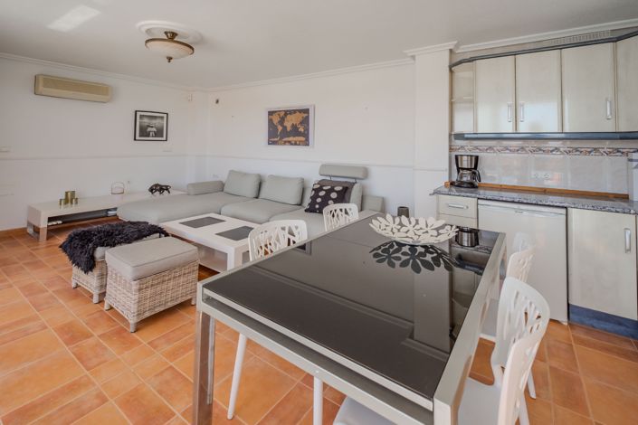 Image No.34-5 Bed Villa / Detached for sale