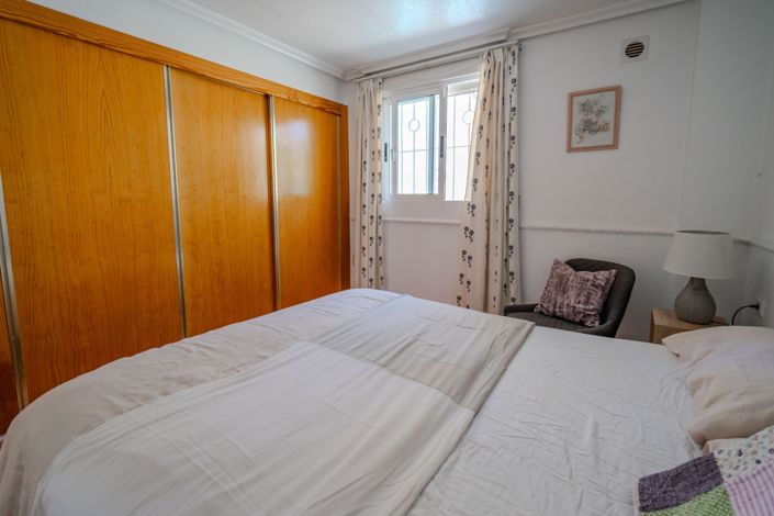 Image No.36-5 Bed Villa / Detached for sale