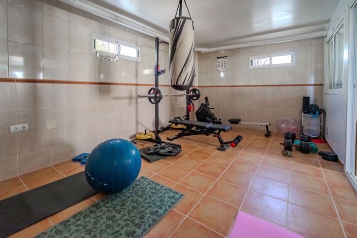 Image No.43-5 Bed Villa / Detached for sale