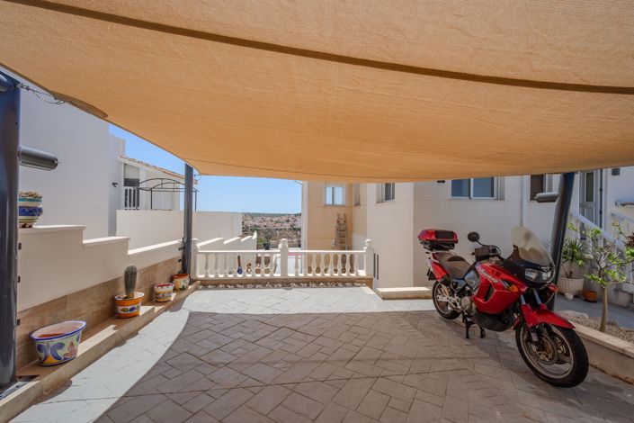 Image No.50-5 Bed Villa / Detached for sale