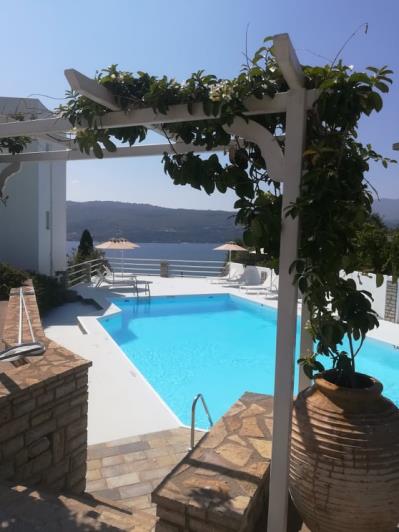 Image No.4-Un hôtel de 18 chambres à vendre à Samos