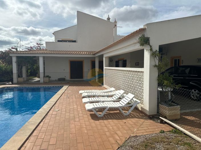Image No.1-3 Bed House for sale