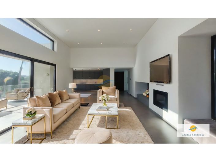 Image No.13-4 Bed House for sale