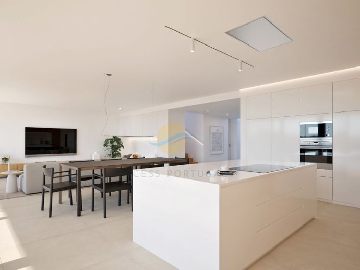 Image No.6-4 Bed House for sale