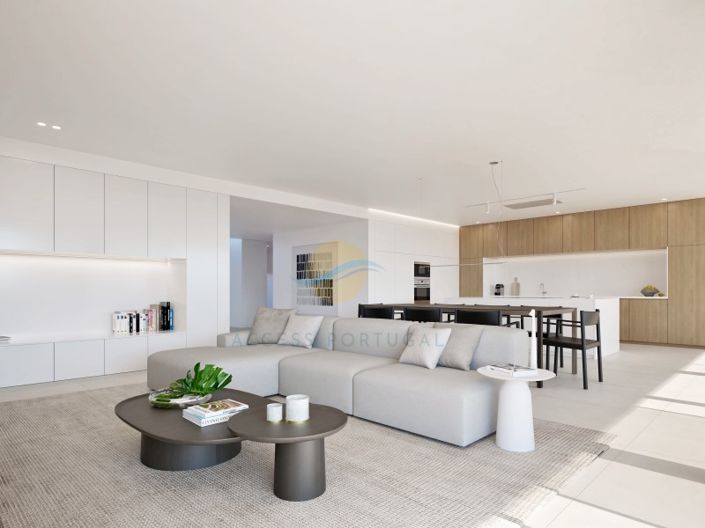 Image No.1-4 Bed House for sale