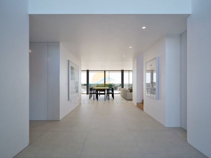 Image No.8-4 Bed House for sale