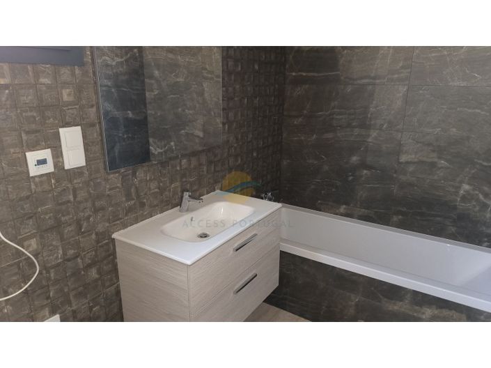 Image No.16-4 Bed Apartment for sale