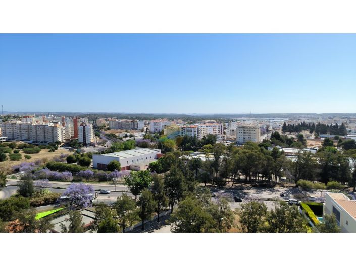 Image No.18-4 Bed Apartment for sale