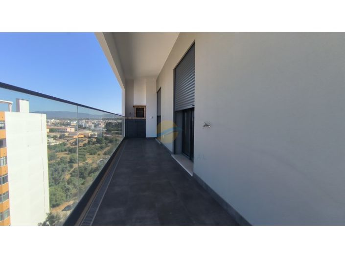 Image No.19-4 Bed Apartment for sale