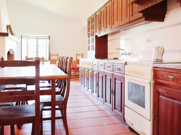 Image No.19-3 Bed Farmhouse for sale