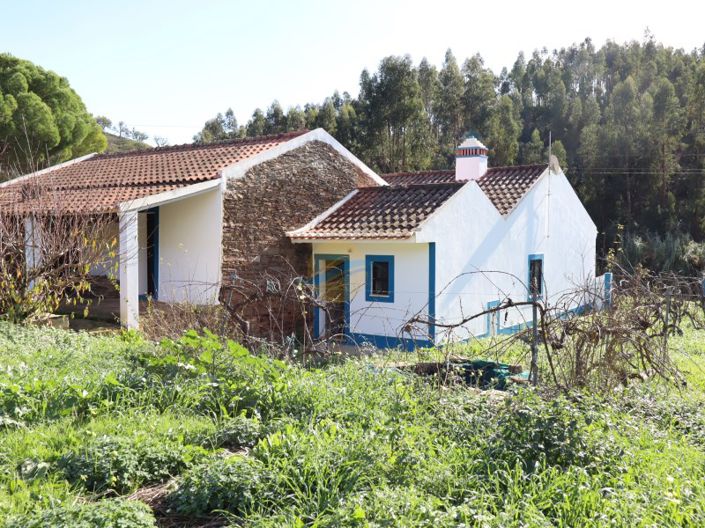 Image No.2-3 Bed Farmhouse for sale