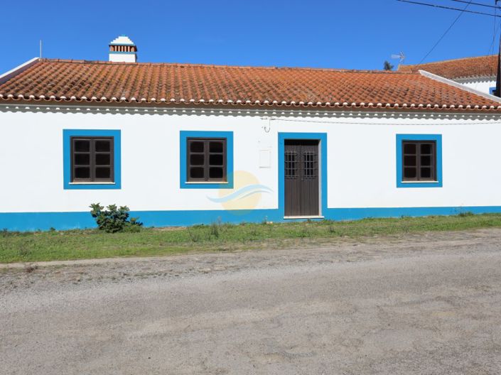 Image No.6-3 Bed Farmhouse for sale
