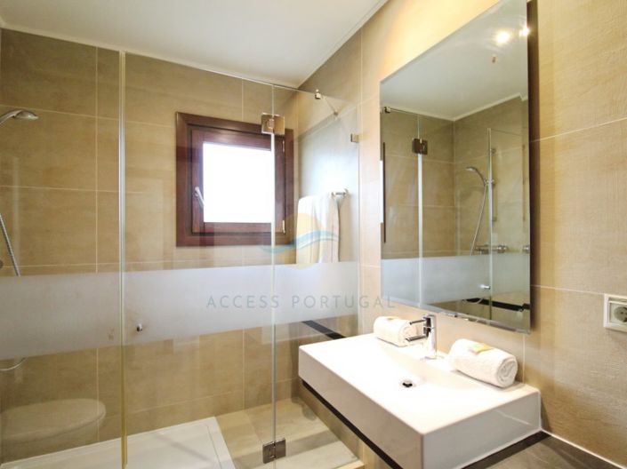 Image No.26-2 Bed House for sale