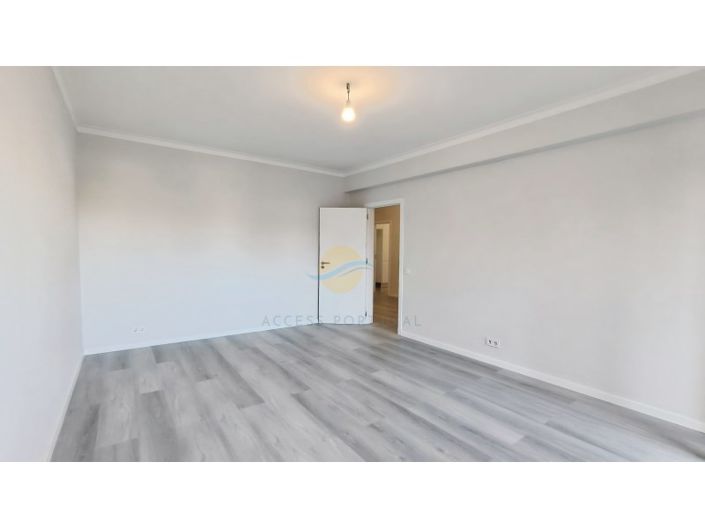 Image No.11-3 Bed Apartment for sale