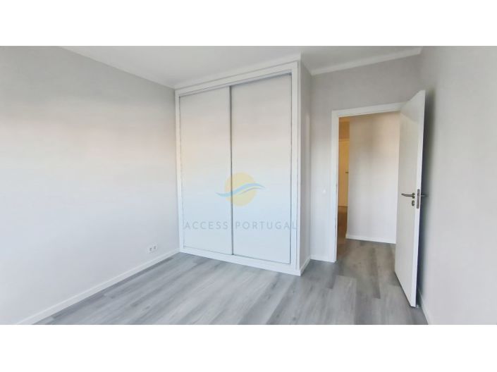 Image No.20-3 Bed Apartment for sale