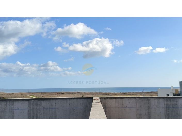 Image No.15-3 Bed Apartment for sale