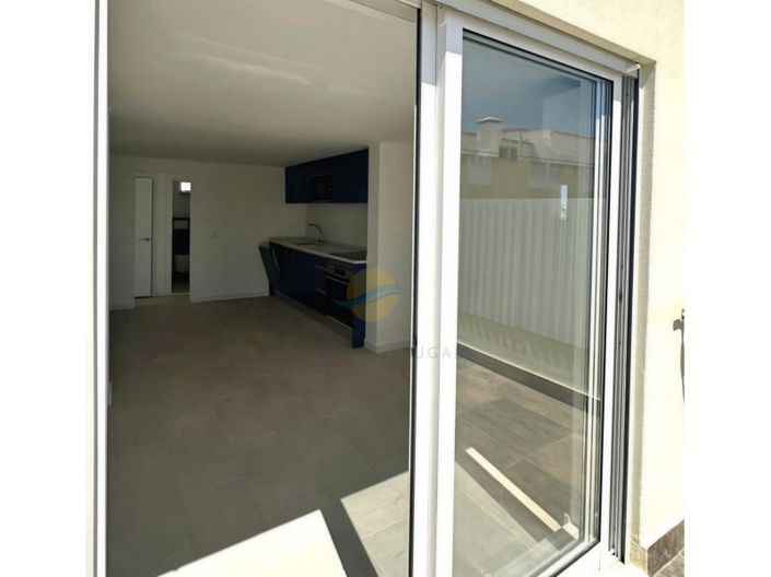 Image No.13-4 Bed House for sale