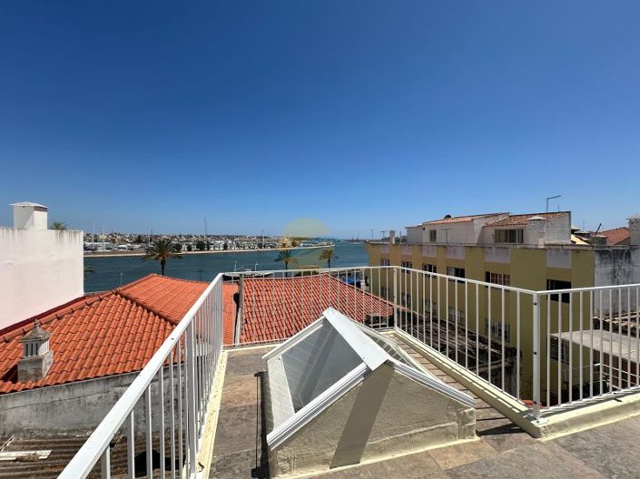 Image No.16-4 Bed House for sale