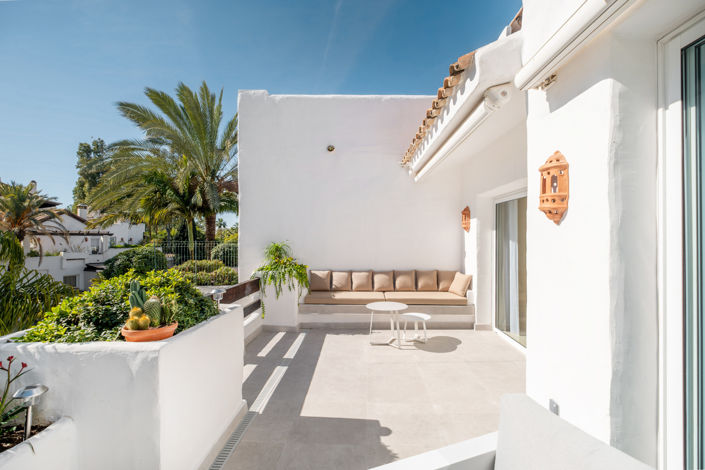 Image No.18-3 Bed Property for sale