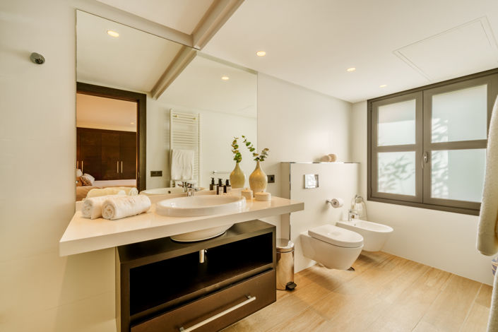 Image No.14-5 Bed Villa for sale