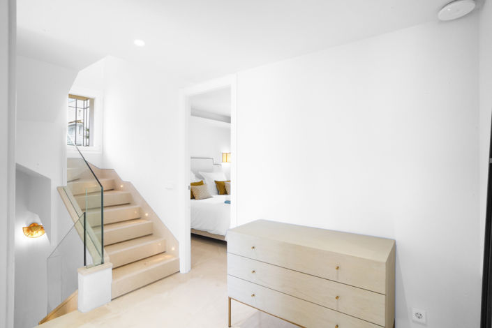 Image No.14-4 Bed House for sale