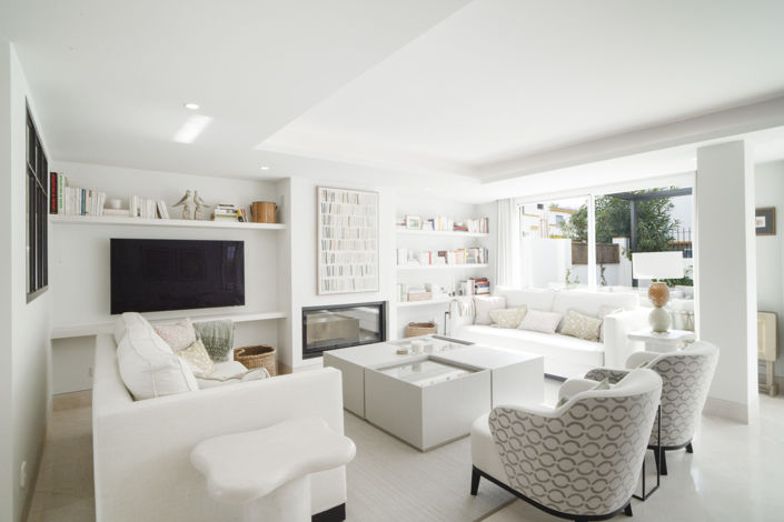 Image No.2-4 Bed House for sale