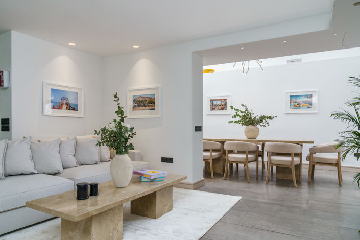 Image No.2-6 Bed Villa for sale