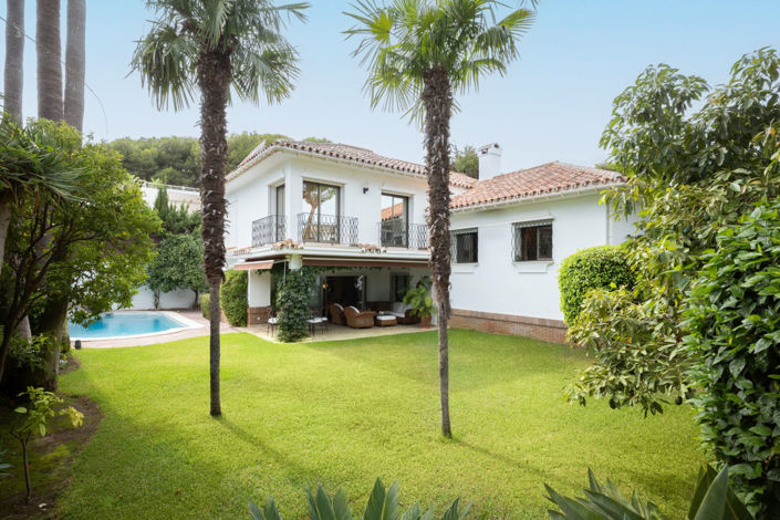 Image No.1-5 Bed Villa for sale