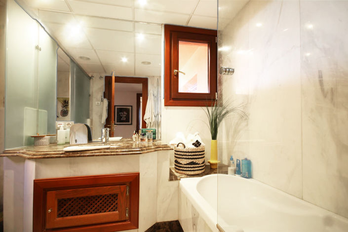 Image No.10-3 Bed Apartment for sale