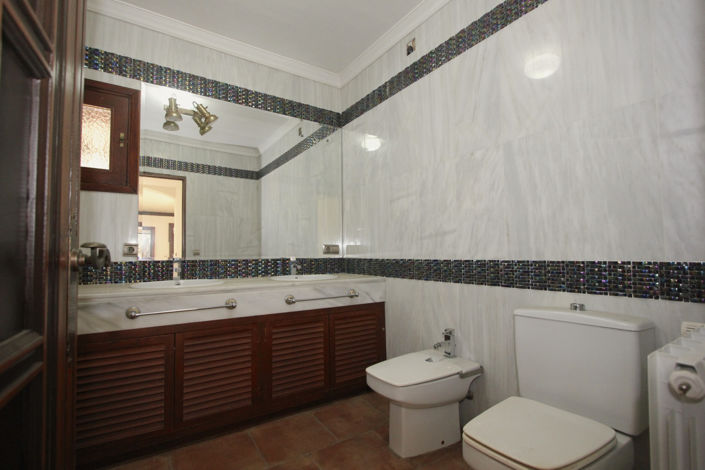 Image No.12-Villa de 8 chambres à vendre à Marbella