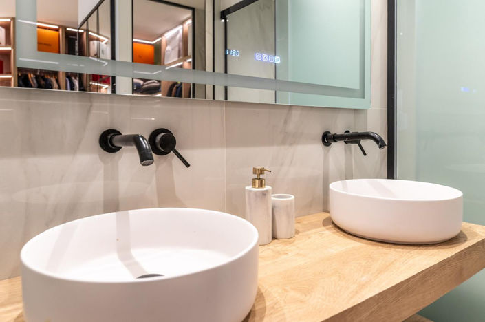 Image No.17-4 Bed Duplex for sale